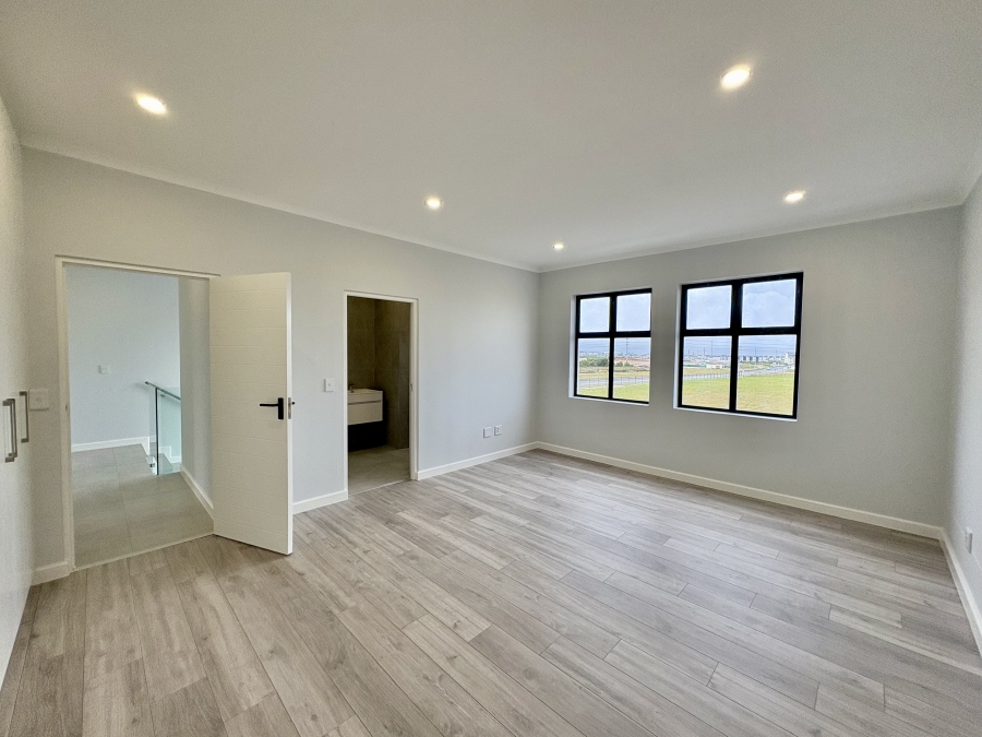 4 Bedroom Property for Sale in Sandown Western Cape
